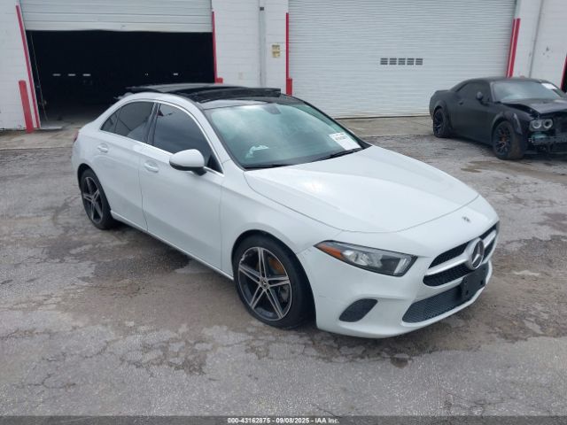 2022 MERCEDES-BENZ A 220 W1K3G4FB3NJ334006