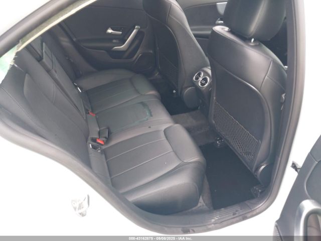 2022 MERCEDES-BENZ A 220 W1K3G4FB3NJ334006 Photo 7