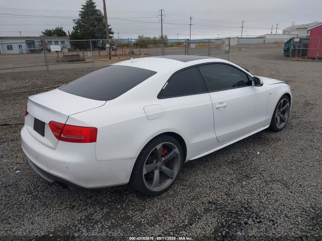 2011 AUDI S5 WAUVVAFR2BA048502 Photo 3