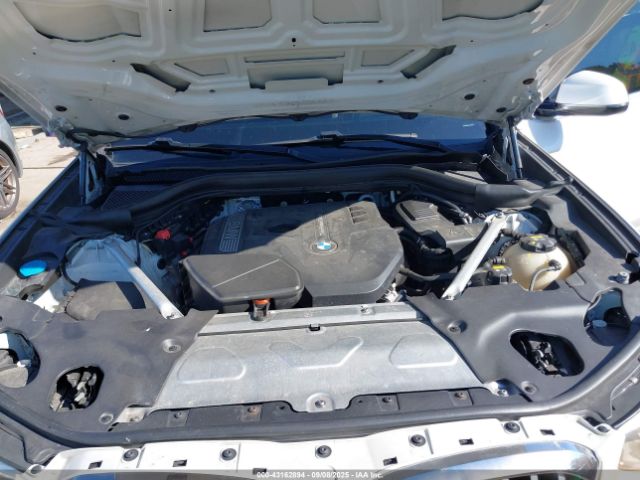 2018 BMW X3 5UXTR9C59JLC69579 Photo 9