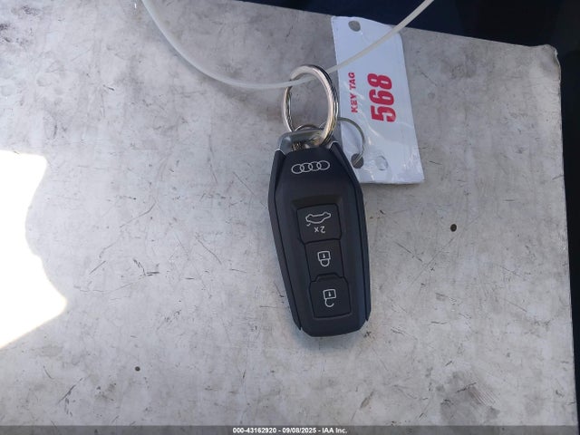 2025 AUDI Q6 E-TRON WA112BGF6SA020071 Photo 10