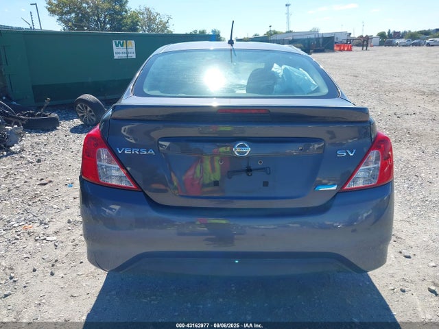 Nissan 2015 2015 3N1CN7AP2FL949549 Image 16