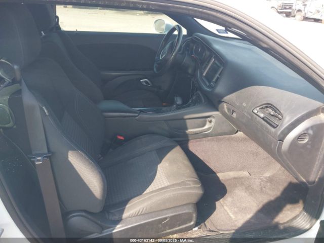 2017 DODGE CHALLENGER 2C3CDZAG1HH637900 Photo 4