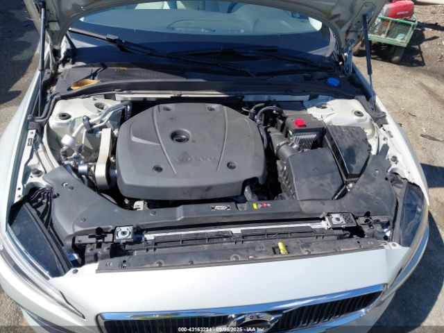 2021 VOLVO S60 7JR102FKXMG093505 Photo 9