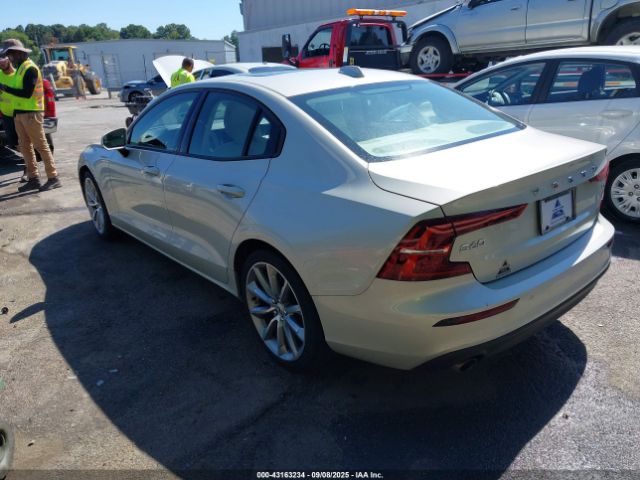 2021 VOLVO S60 7JR102FKXMG093505 Photo 2