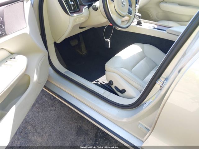 2021 VOLVO S60 7JR102FKXMG093505 Photo 5