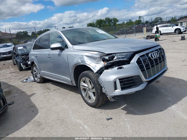 2022 AUDI Q7 WA1VXBF72ND013800 Photo 0
