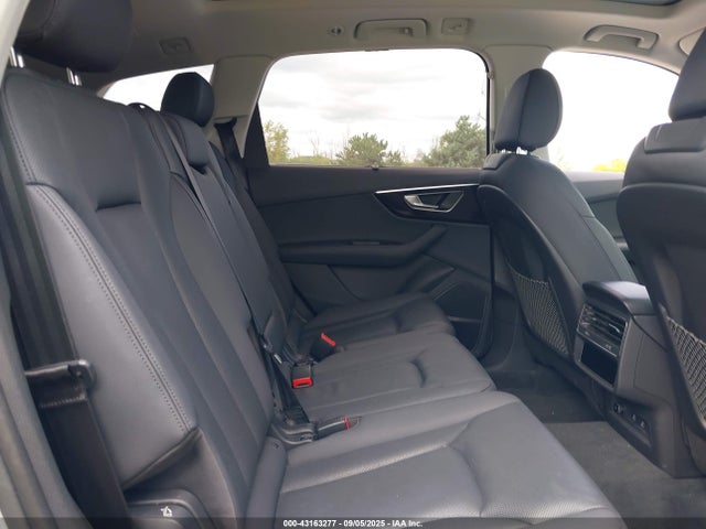 2022 AUDI Q7 WA1VXBF72ND013800 Photo 7