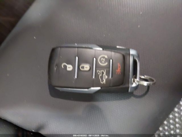 2022 RAM 1500 1C6SRFLM0NN262554 Photo 10