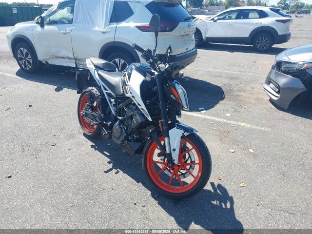 2021 KTM 200 MD2JPC40XMC048678