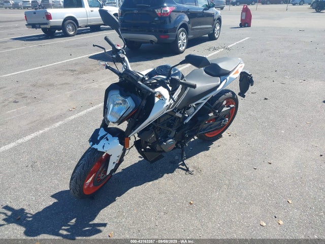 2021 KTM 200 MD2JPC40XMC048678 Photo 1
