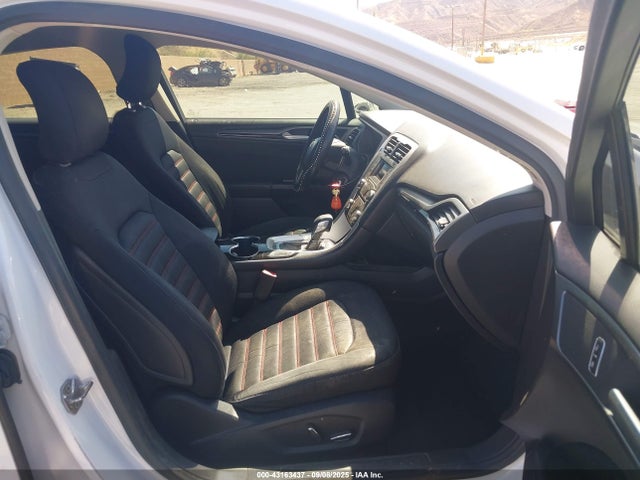 Ford 2016 2016 3FA6P0HD9GR319362 Image 5