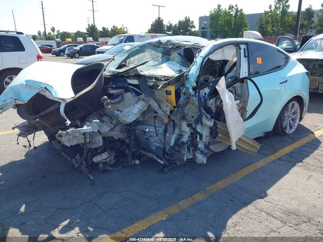 2020 TESLA MODEL Y 5YJYGDEE3LF054716 Photo 1