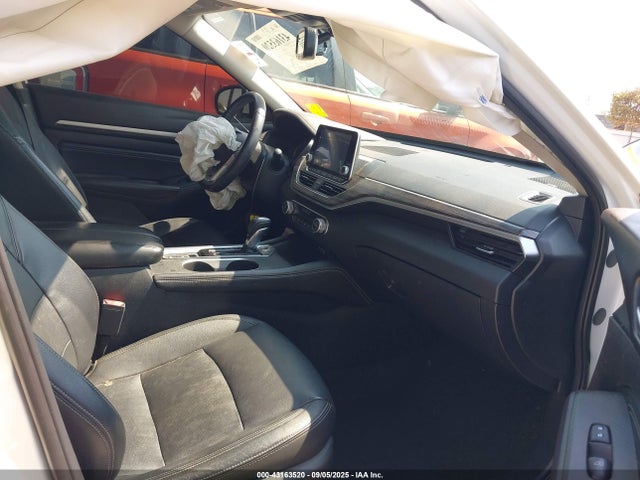 1N4BL4FV1KC116437 Nissan 2019