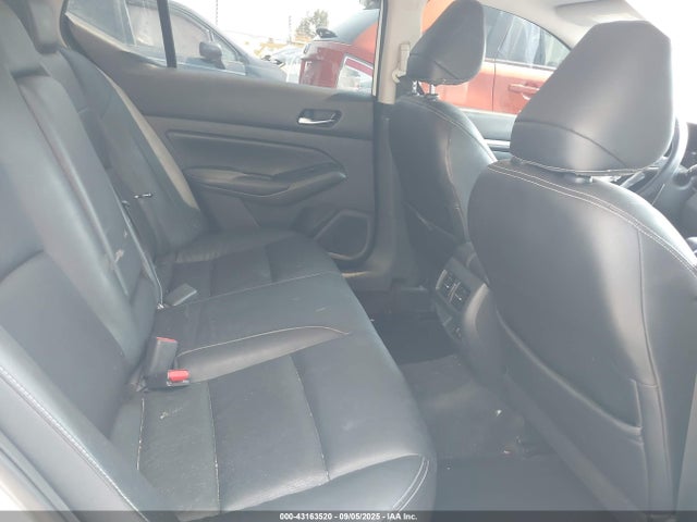 1N4BL4FV1KC116437 Nissan 2019