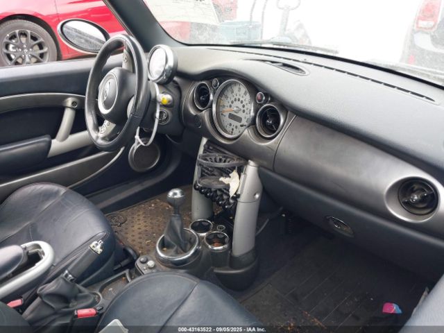 2006 MINI COOPER S WMWRH33516TF85977 Photo 4