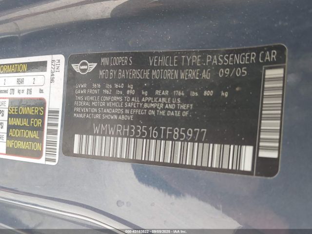 2006 MINI COOPER S WMWRH33516TF85977 Photo 8