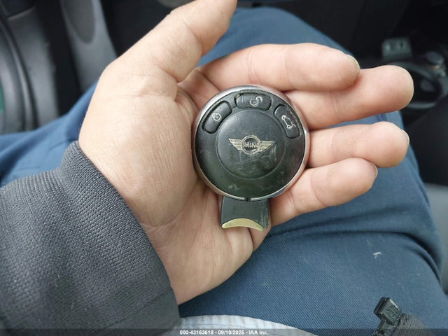 2013 MINI CLUBMAN WMWZF3C55DT489561 Photo 10