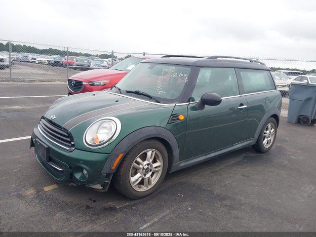 2013 MINI CLUBMAN WMWZF3C55DT489561 Photo 1