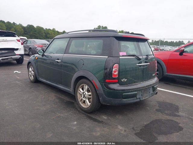 2013 MINI CLUBMAN WMWZF3C55DT489561 Photo 2