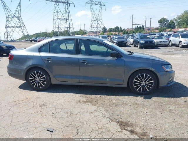 3VWD17AJXHM301928 Volkswagen 1.8 tsi