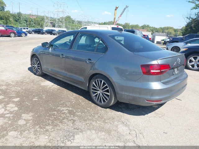 3VWD17AJXHM301928 Volkswagen 1.8 tsi