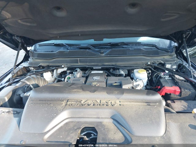 3C6UR5DLXNG169798 RAM 2500 Big Horn 4x4 6&#039;4 Box