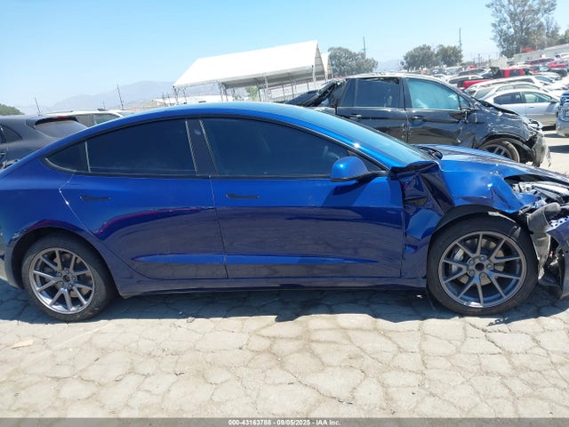 5YJ3E1EA3MF988923 Tesla MODEL 3