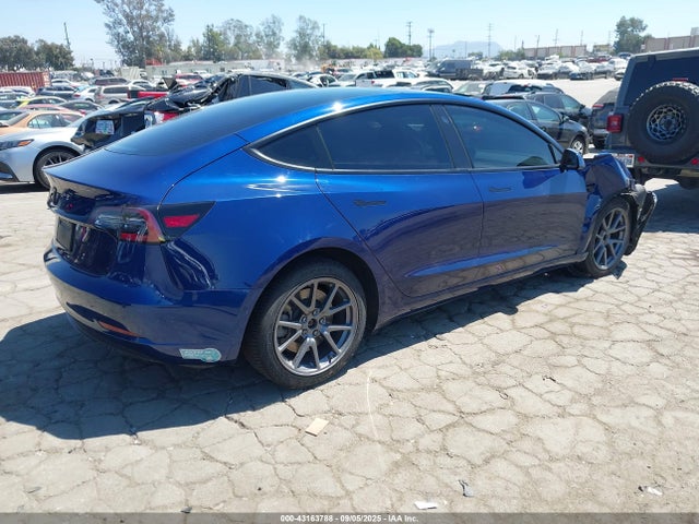 2021 TESLA MODEL 3 5YJ3E1EA3MF988923 Photo 3