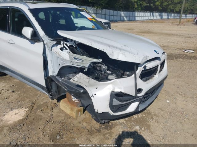 2022 BMW X1 WBXJG7C03N5U62893 Photo 5