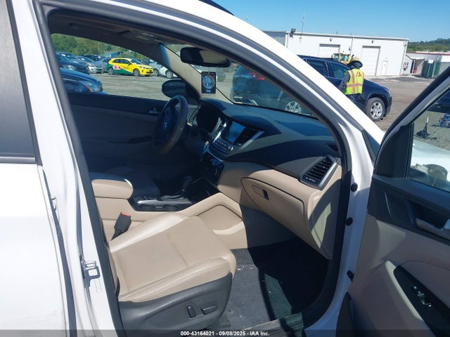 Hyundai 2016 2016 KM8J3CA25GU142839 Image 5