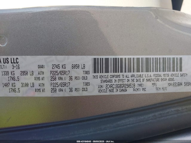 2C4RC1BG8GR290518 Chrysler Town and Country