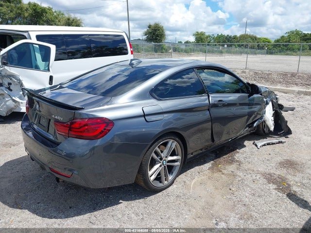 2020 BMW 440I WBA4W7C06LFH96839 Photo 3