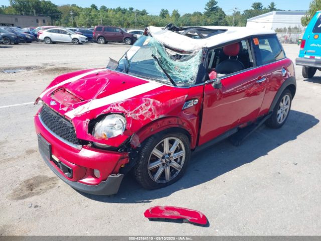 2011 MINI COOPER S WMWSV3C53BTY13270 Photo 1