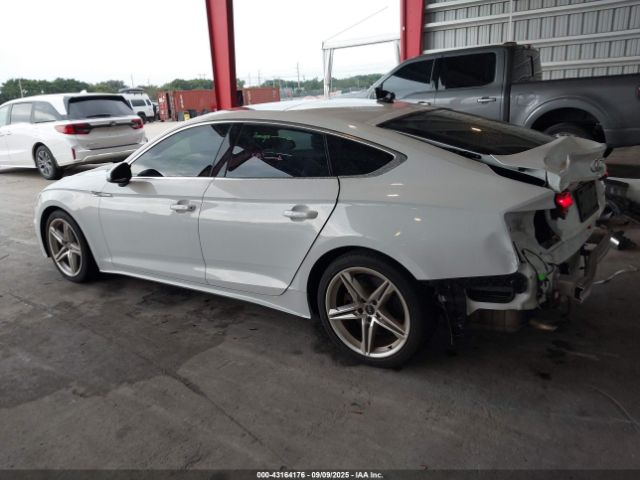 2021 AUDI A5 SPORTBACK WAUDACF57MA044531 Photo 2