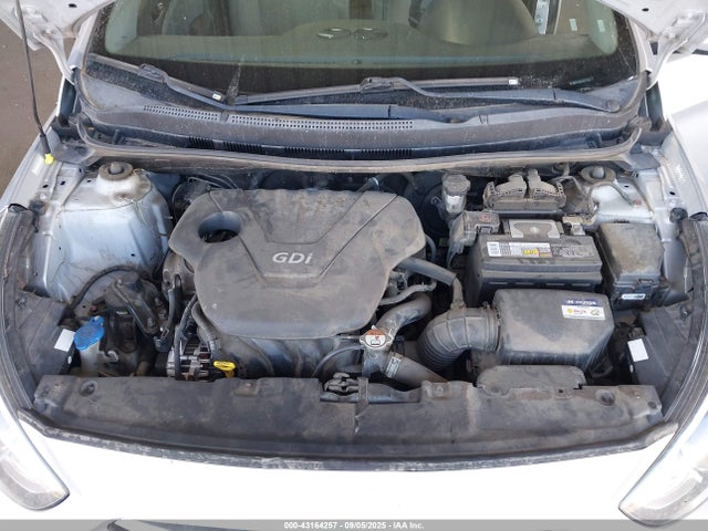 KMHCT4AE1HU217563 Hyundai 2017