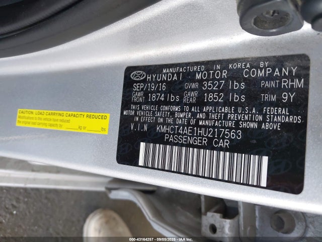 KMHCT4AE1HU217563 Hyundai 2017
