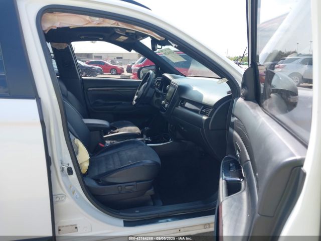 2020 MITSUBISHI OUTLANDER JA4AD3A33LZ023821 Photo 4