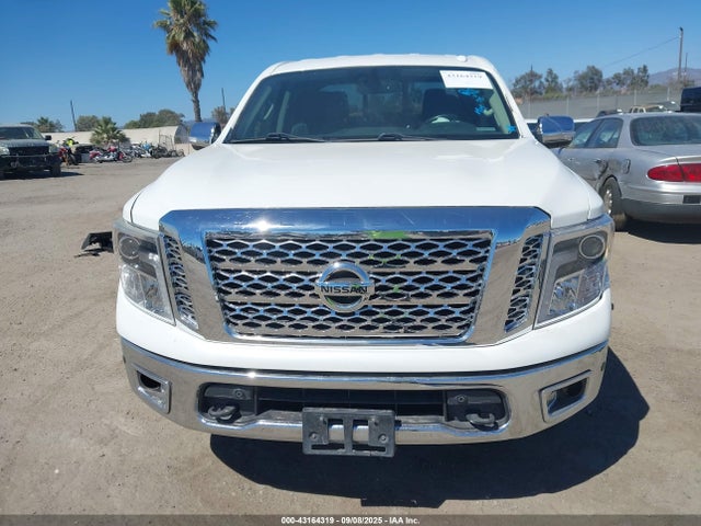 Nissan 2019 2019 1N6AA1E5XKN509964 Image 12