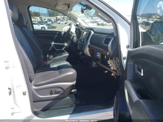 Nissan 2019 2019 1N6AA1E5XKN509964 Image 5