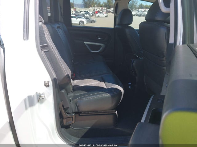 Nissan 2019 2019 1N6AA1E5XKN509964 Image 8