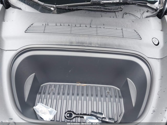 Tesla 2024 2024 7SAYGDEE7RA228960 Image 10