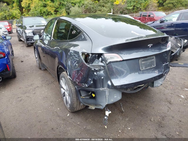 Tesla 2024 2024 7SAYGDEE7RA228960 Image 3
