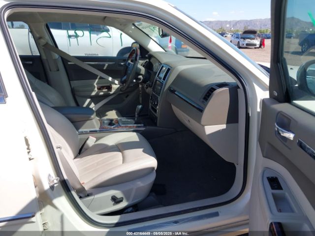 2009 CHRYSLER 300C 2C3KA63TX9H611715 Photo 4