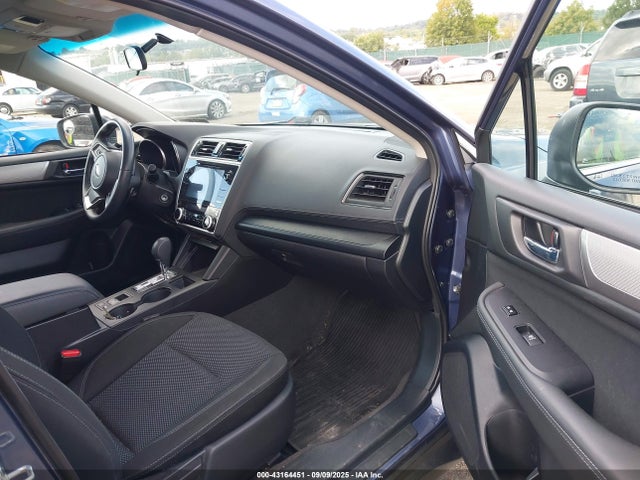4S4BSACC3J3299431 Subaru u5