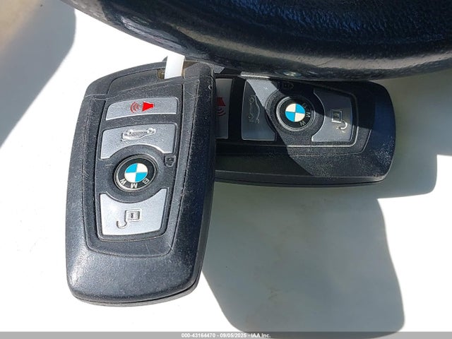 BMW 2016 2016 WBA8A9C50GK617633 Image 11