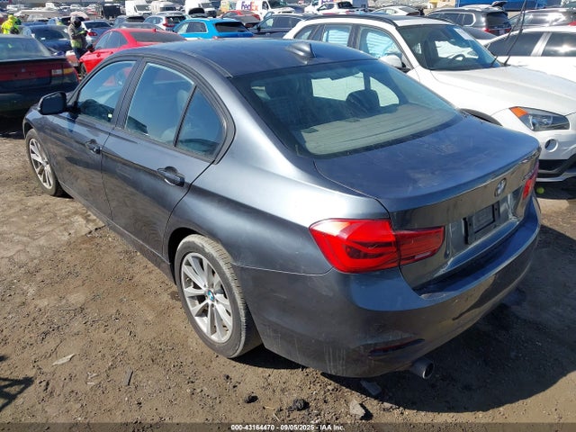BMW 2016 2016 WBA8A9C50GK617633 Image 3