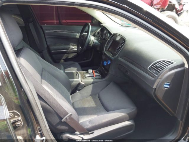 2022 CHRYSLER 300 2C3CCAAG4NH134295 Photo 4