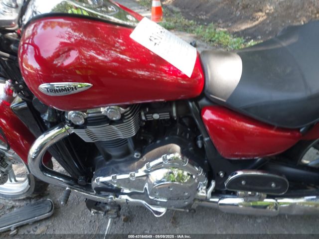 2010 TRIUMPH MOTORCYCLE THUNDERBIRD SMTB01TL5AJ442385 Photo 8