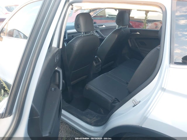 Volkswagen 2019 2019 3VV2B7AX2KM061259 Image 8
